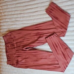 NWT Nike one dri-fit leggings